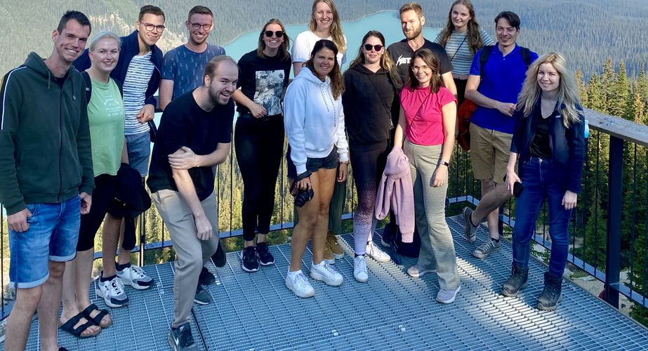 28 38 Canada 10 28 38 Canada 10